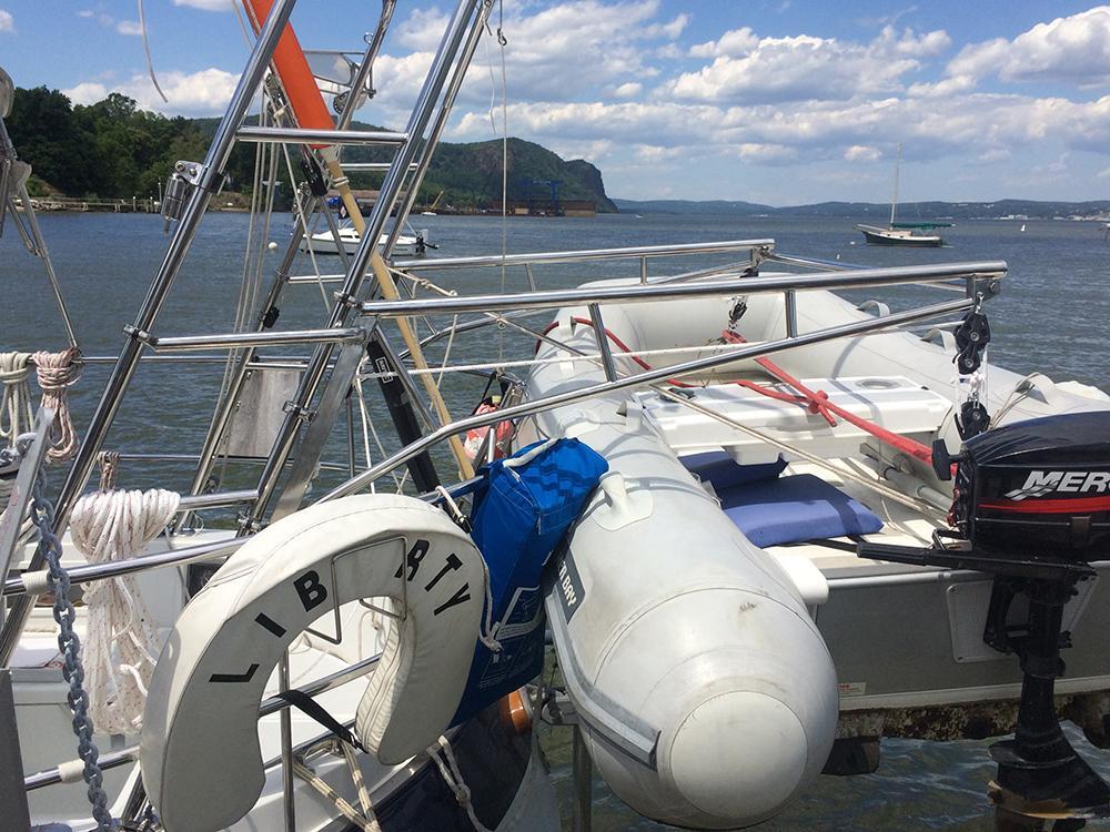 V42 Davits